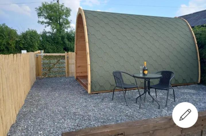 Pen Y Buarth Pod - Caravan Site Caernarfon Exterior foto