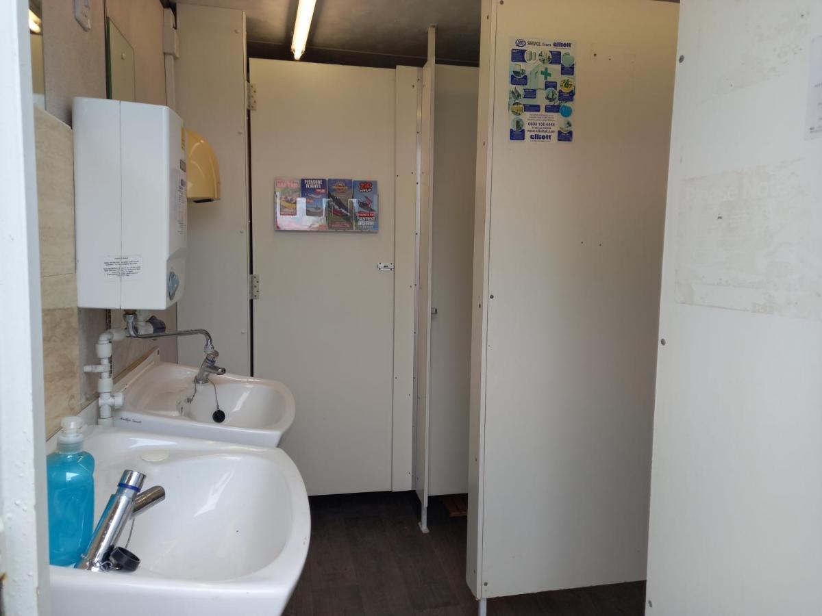 Pen Y Buarth Pod - Caravan Site Caernarfon Exterior foto